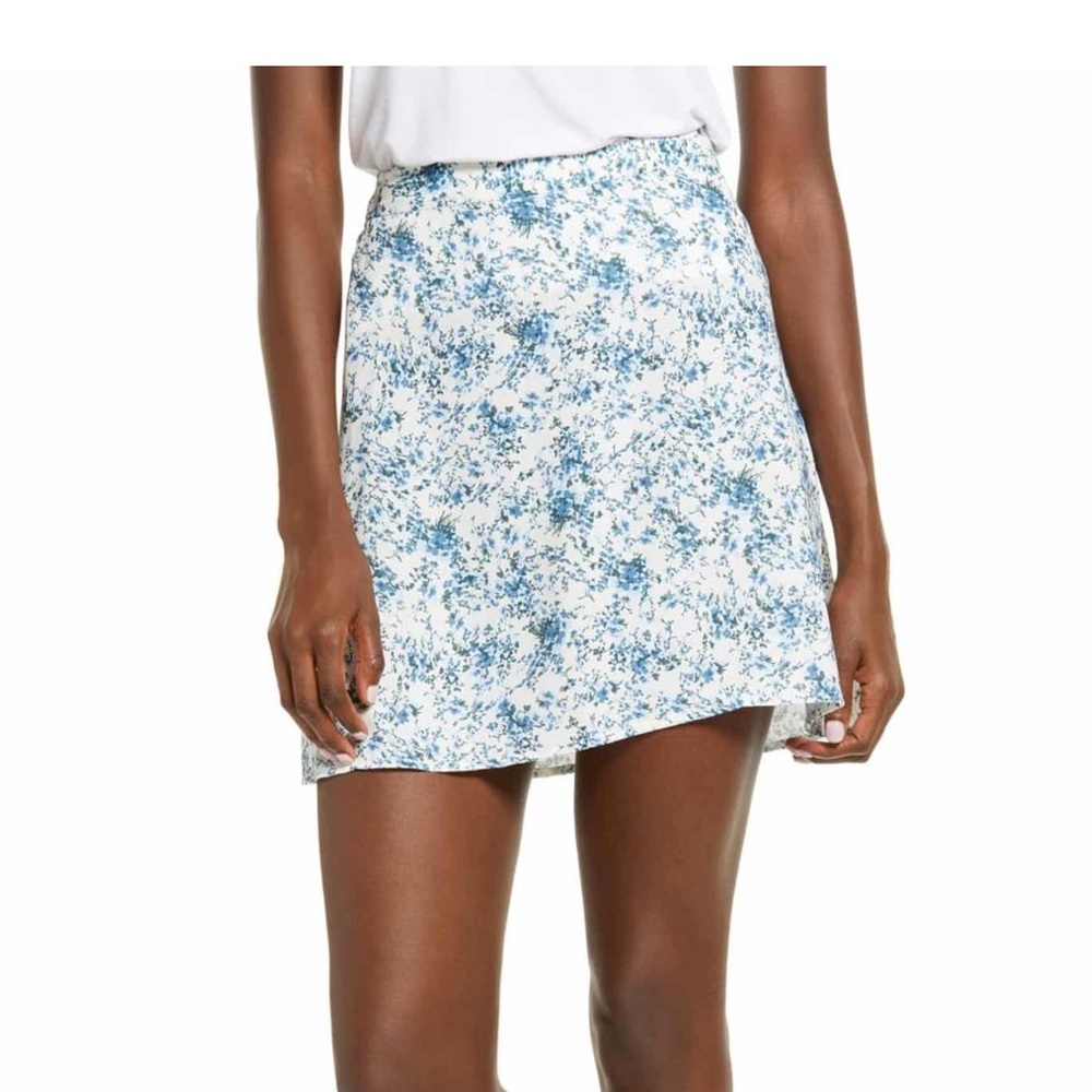 Mini skater skirt